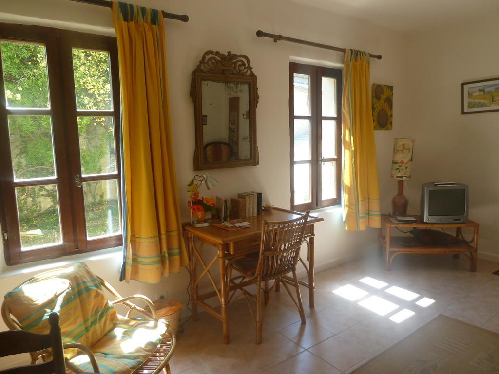 Bed and Breakfast Le Val Leron Valaurie Екстер'єр фото