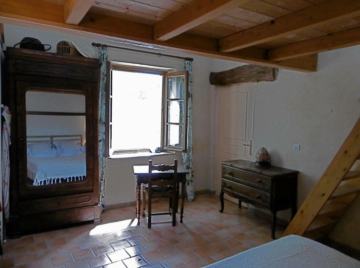Bed and Breakfast Le Val Leron Valaurie Екстер'єр фото