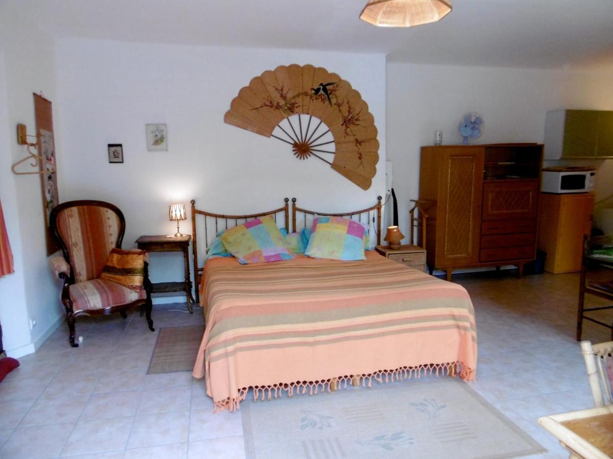 Bed and Breakfast Le Val Leron Valaurie Екстер'єр фото